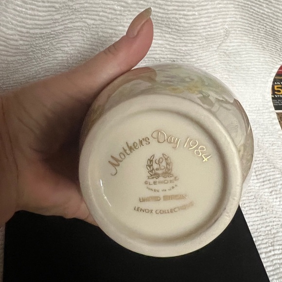 Vintage 1984 Lenox Mothers Day Gold Rim Spring Deer Family Ivory Vase Ltd Edit - Picture 10 of 11